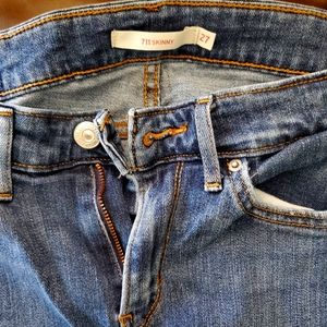 711 levis